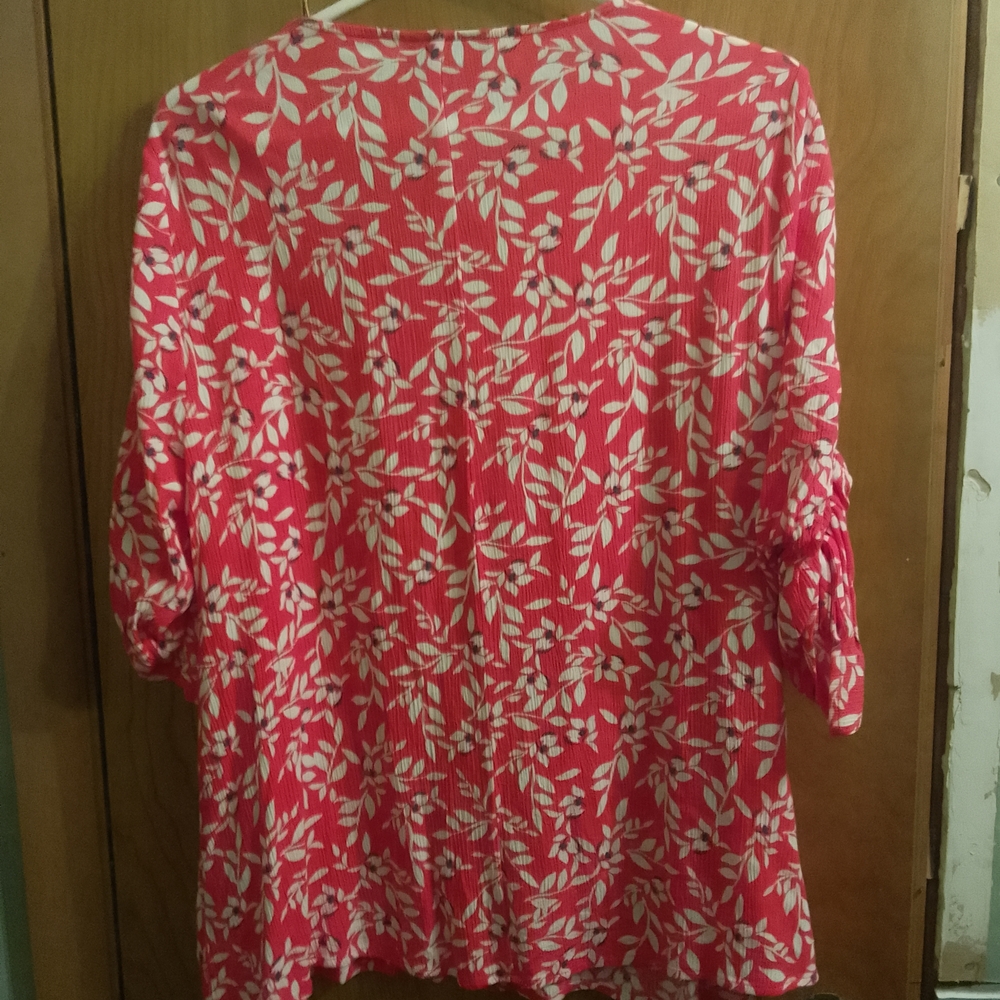Lane Bryant Pink Floral 3/4 Sleeves  Women's Top Fit & Flare Size 16 (21" X 28") - Picture 2 of 8
